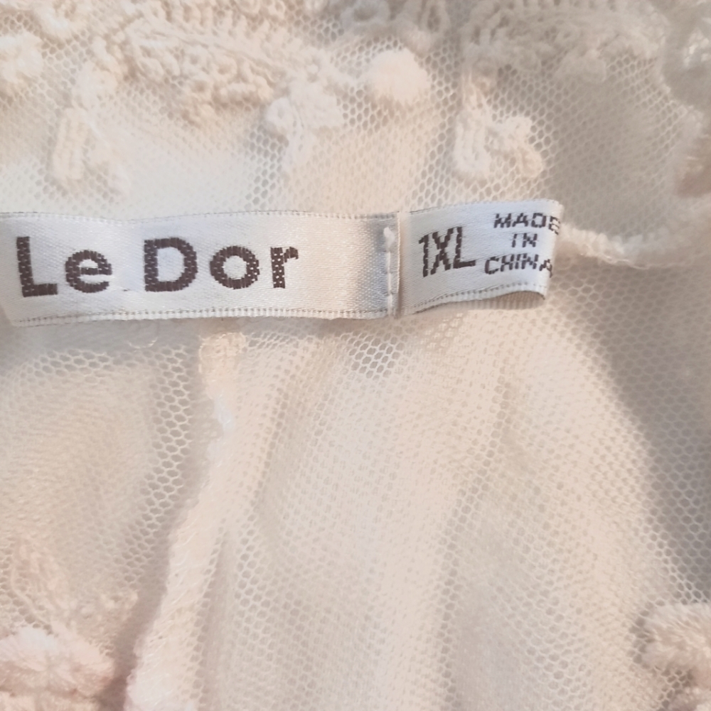Romantic Sheer Blouse With Bell Sleeves Size 1XL - Picture 9 of 9